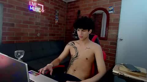 Snapshot of kurtt_ chatting on 03-18-26, 02:04 JASON online show from 03-18-26, 02:04