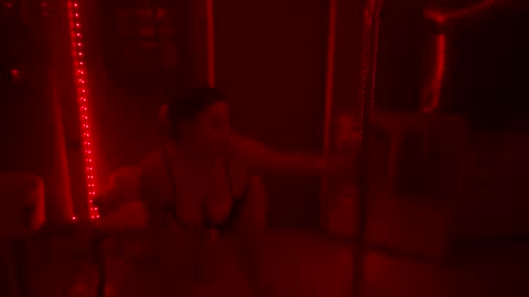 Snapshot of kushbabie420 chatting on 10-27-25, 08:51 kushbabie420 online show from 10-27-25, 08:51