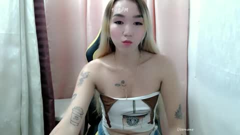 Snapshot of kweenie1026 chatting on 02-13-26, 01:29 kweenie1026 online show from 02-13-26, 01:29