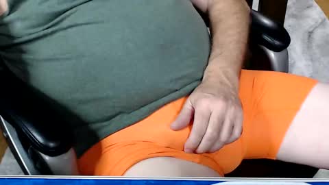 Snapshot of kwib34 chatting on 11-08-25, 10:59 kwib34 online show from 11-08-25, 10:59