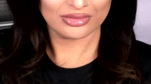Snapshot of kxaxmichelle chatting on 04-23-26, 05:26 Kick online show from 04-23-26, 05:26