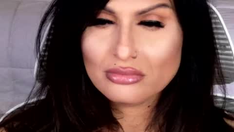 Snapshot of kxaxmichelle chatting on 05-13-26, 04:37 Kick online show from 05-13-26, 04:37