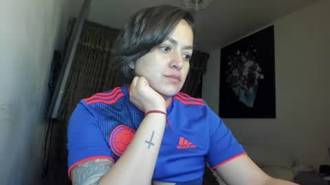 Snapshot of kyhara chatting on 06-18-26, 12:44 kyhara online show from 06-18-26, 12:44