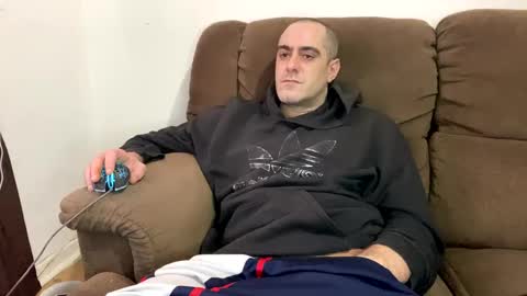 Snapshot of kyle67527 chatting on 02-24-25, 04:04 kyle67527 online show from 02-24-25, 04:04