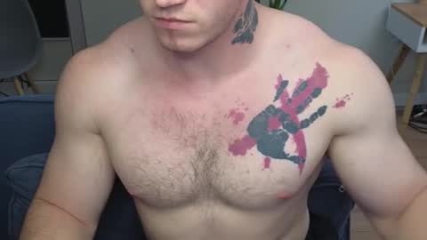 Snapshot of kyle_4u chatting on 10-22-25, 05:41 Kyle online show from 10-22-25, 05:41