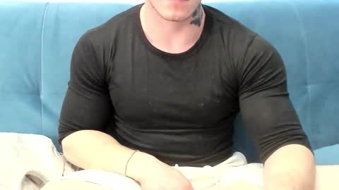 Snapshot of kyle_4u chatting on 12-19-25, 05:36 Kyle online show from 12-19-25, 05:36