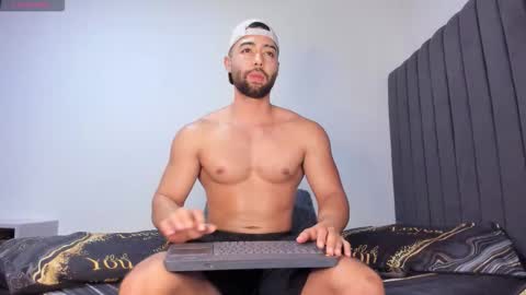 Kyle collinz online show from 10-05-25, 08:34