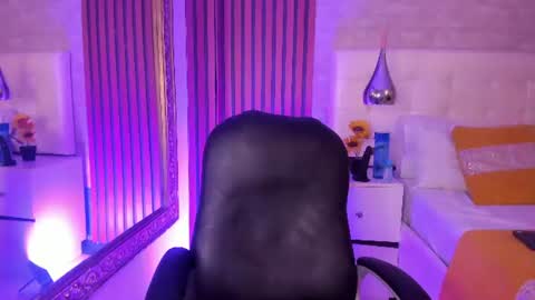 Snapshot of kylepresly chatting on 06-18-26, 09:14 Kyle online show from 06-18-26, 09:14