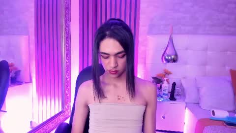 Snapshot of kylepresly chatting on 07-19-26, 04:38 Kyle online show from 07-19-26, 04:38