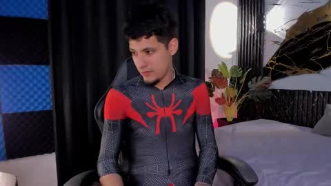 Snapshot of kylesmithx_ chatting on 02-11-26, 01:32 kylesmithx_ online show from 02-11-26, 01:32