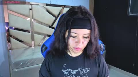 Kilya online show from 04-16-26, 01:12