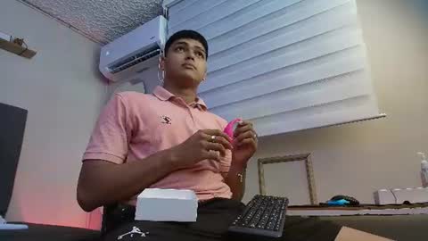 Kyliam online show from 06-28-26, 07:31