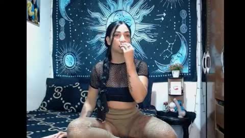 kylie online show from 10-17-25, 10:12