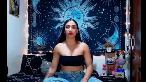 kylie online show from 06-25-26, 09:52