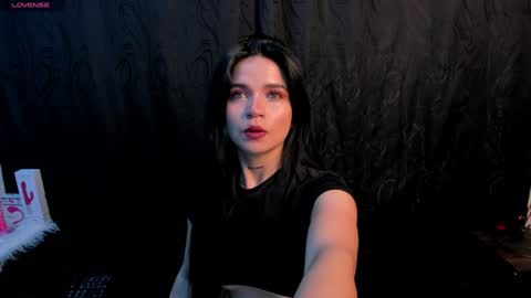 submissive demon Please help me to reach 500 thumbs up online show from 12-22-24, 02:17