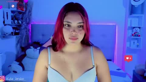 Snapshot of kylie_hottt_ chatting on 05-03-26, 09:10 k ylie online show from 05-03-26, 09:10