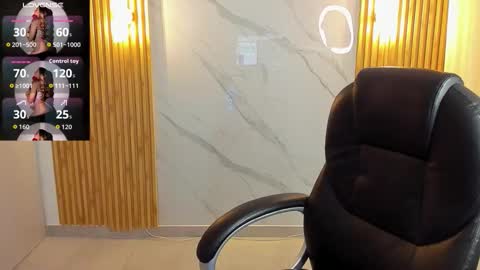 Snapshot of kylie_jones6 chatting on 10-01-25, 02:50 KYLIE online show from 10-01-25, 02:50