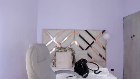 Kylie Reyes  online show from 03-10-26, 07:30