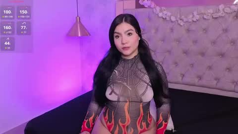 Snapshot of kylie_river chatting on 05-06-26, 11:37 Kylie online show from 05-06-26, 11:37