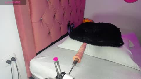 Snapshot of kylie_sttel chatting on 01-27-25, 05:36 kylie Sttel online show from 01-27-25, 05:36