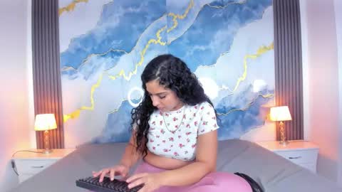 Snapshot of kylieandjhonny chatting on 12-19-25, 11:56 Kaylie And Jhony online show from 12-19-25, 11:56