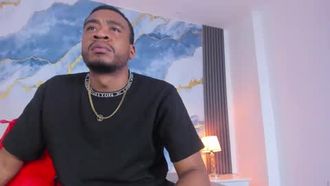 Snapshot of kylieandjhonny chatting on 12-20-25, 10:28 Kaylie And Jhony online show from 12-20-25, 10:28