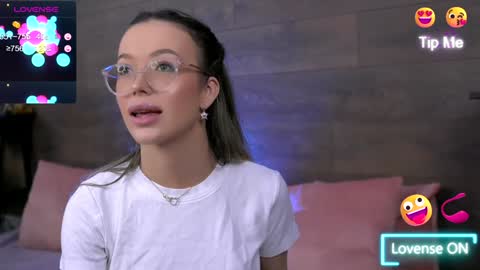 Kylie online show from 01-17-25, 06:15