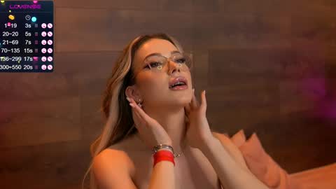 Snapshot of kyliejoyce chatting on 01-25-25, 04:34 Kylie online show from 01-25-25, 04:34