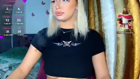 Snapshot of kylieoneadams chatting on 11-01-25, 09:28 kylie online show from 11-01-25, 09:28