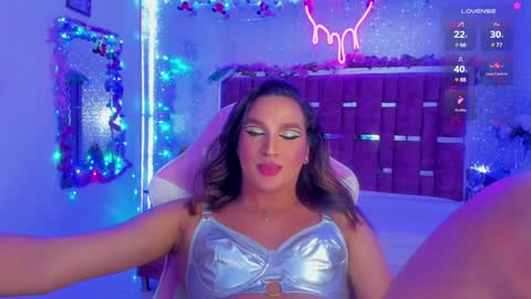 Snapshot of kylievictoria_ chatting on 12-30-24, 07:26 Kylie online show from 12-30-24, 07:26