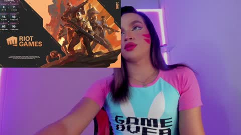 Snapshot of kylievictoria_ chatting on 01-08-25, 04:34 Kylie online show from 01-08-25, 04:34