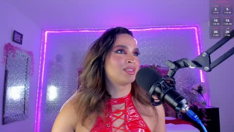 Snapshot of kylievictoria_ chatting on 01-25-25, 05:29 Kylie online show from 01-25-25, 05:29