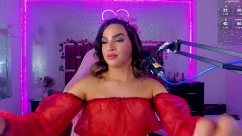 Snapshot of kylievictoria_ chatting on 03-07-25, 05:08 Kylie online show from 03-07-25, 05:08