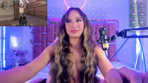 Snapshot of kylievictoria_ chatting on 03-11-25, 07:37 Kylie online show from 03-11-25, 07:37