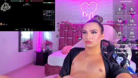 Snapshot of kylievictoria_ chatting on 03-12-25, 08:51 Kylie online show from 03-12-25, 08:51