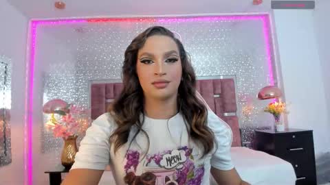 Snapshot of kylievictoria_ chatting on 09-13-25, 04:45 Kylie online show from 09-13-25, 04:45