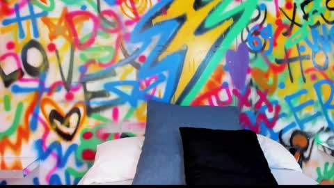 Kylie online show from 04-19-26, 06:10