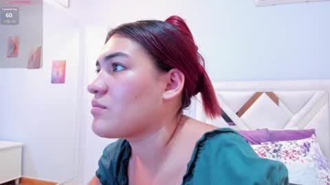 Snapshot of kyliiebaker chatting on 05-31-26, 06:09 Kylie online show from 05-31-26, 06:09