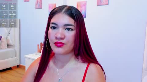 Snapshot of kyliiebaker chatting on 06-04-26, 11:49 Kylie online show from 06-04-26, 11:49
