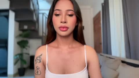 Snapshot of kyll_collins chatting on 06-22-26, 01:18 kyll_collins online show from 06-22-26, 01:18