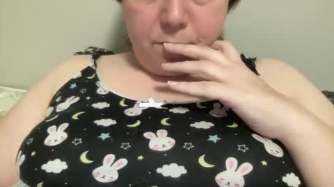 Snapshot of kylorencat chatting on 01-25-25, 09:57 KYLO online show from 01-25-25, 09:57