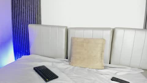 Snapshot of kylorx_xx chatting on 05-31-26, 01:29 Oliver online show from 05-31-26, 01:29