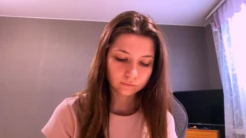 Snapshot of kymberlychimes chatting on 05-11-26, 02:45 Kary online show from 05-11-26, 02:45