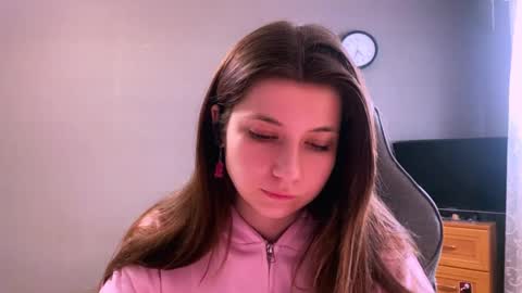 Snapshot of kymberlychimes chatting on 05-14-26, 01:29 Kary online show from 05-14-26, 01:29