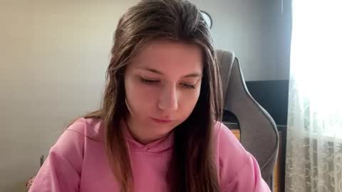 Snapshot of kymberlychimes chatting on 05-15-26, 02:24 Kary online show from 05-15-26, 02:24