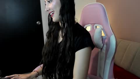 Kym Giraldo online show from 12-16-24, 07:26