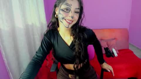 Kym Giraldo online show from 10-27-25, 05:00