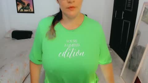 Snapshot of kyome360 chatting on 12-31-24, 10:56 kyome360 online show from 12-31-24, 10:56