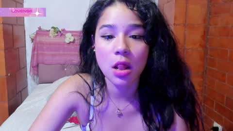 Snapshot of kyomi_beth chatting on 01-18-25, 05:31 kyomi online show from 01-18-25, 05:31