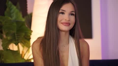 Snapshot of kyssaraplay chatting on 09-19-25, 06:41 Kyssa online show from 09-19-25, 06:41